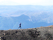 Running around outer rim of Ngaruhoe - click for fullsize image